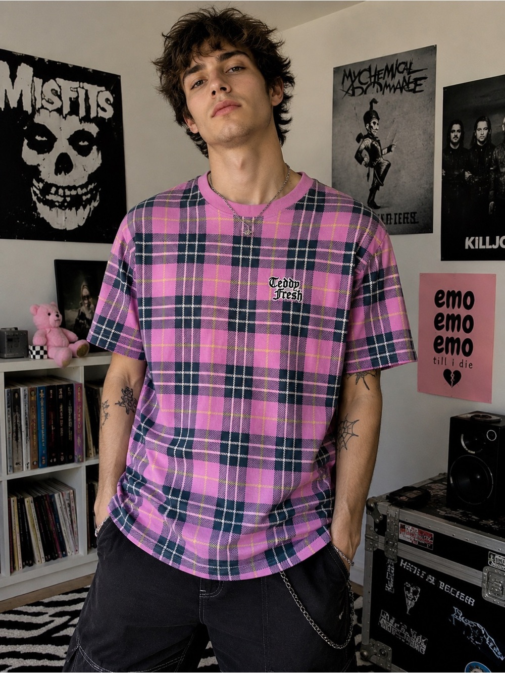 Teddy Fresh Pink Plaid Graphic Tee Size Medium Streetwear Skater Y2K